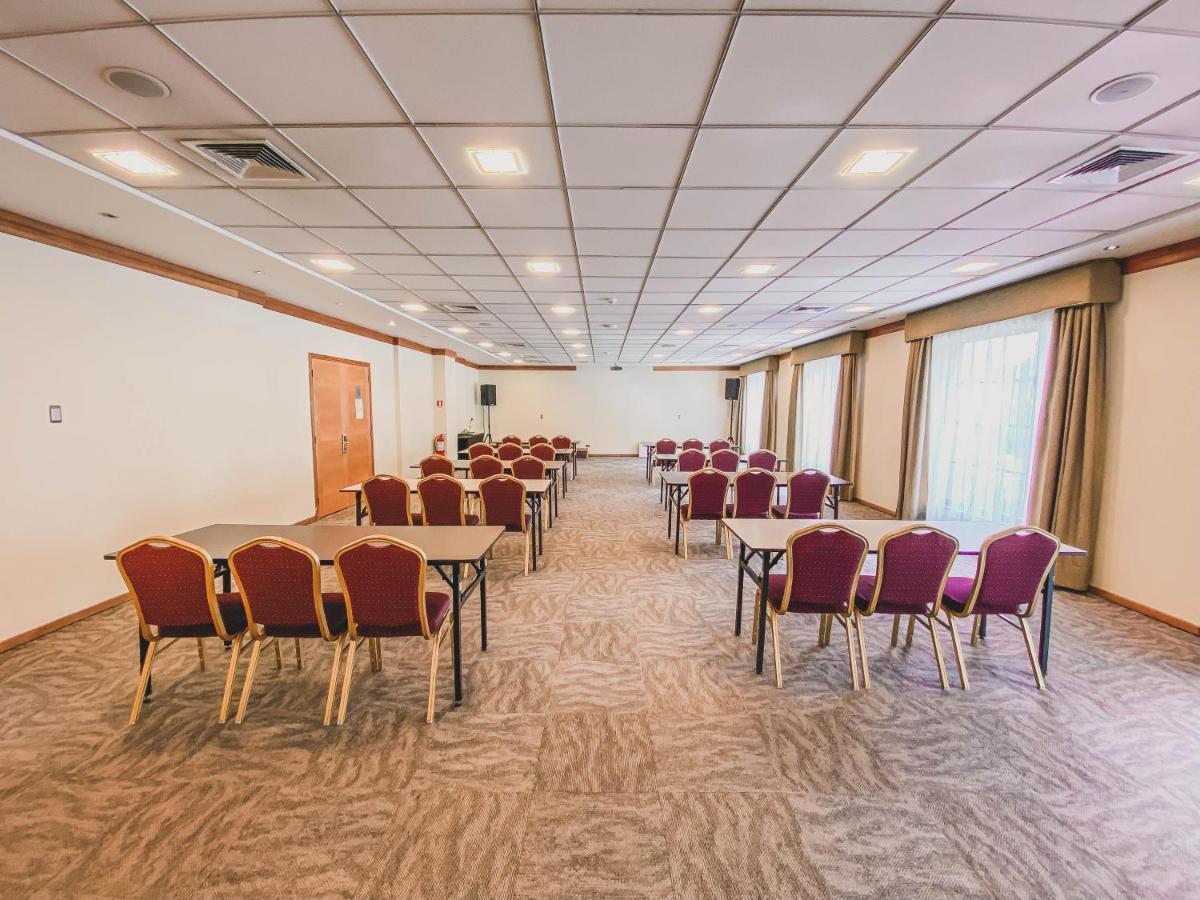 Hotel Diego De Almagro Coyhaique Zewnętrze zdjęcie