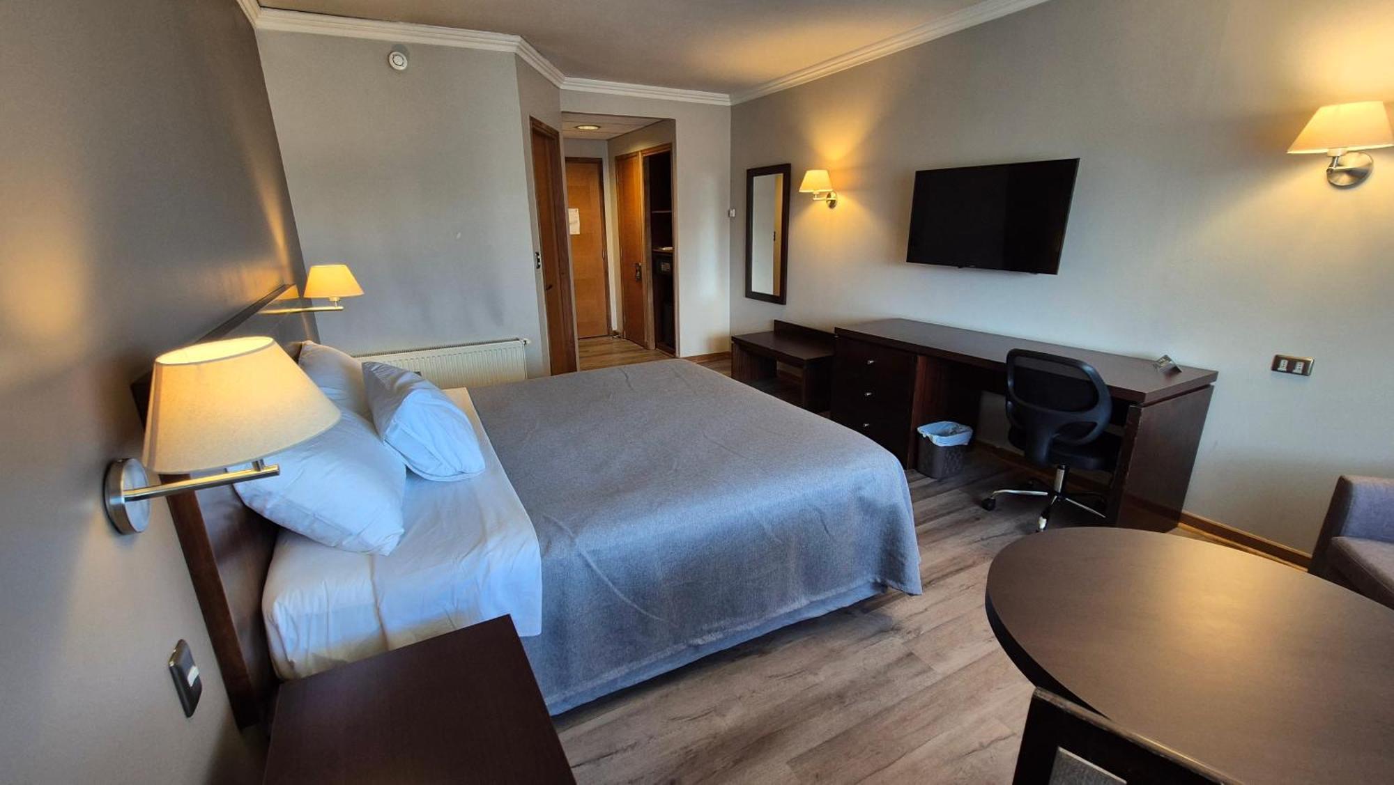 Hotel Diego De Almagro Coyhaique Zewnętrze zdjęcie