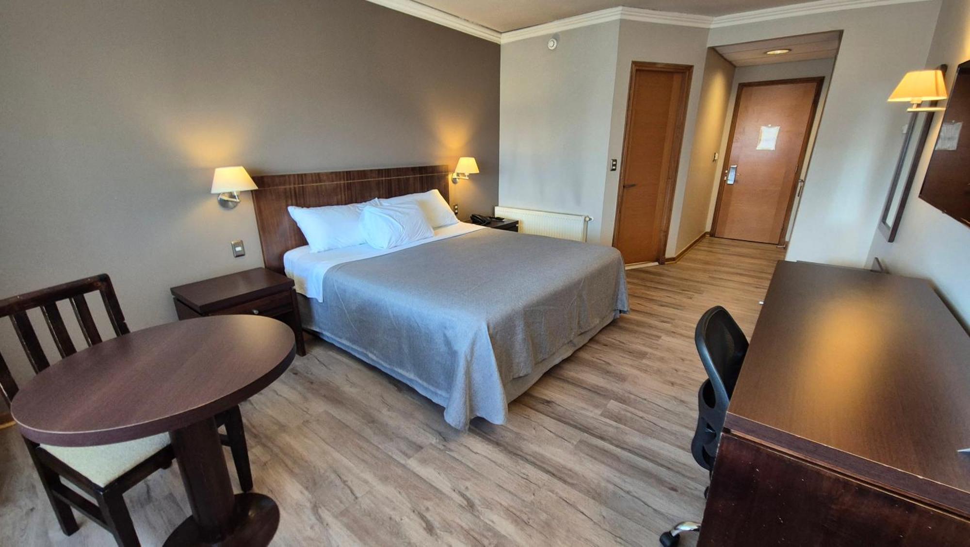 Hotel Diego De Almagro Coyhaique Zewnętrze zdjęcie